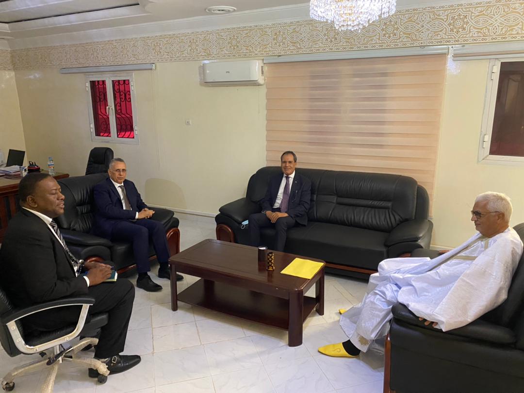 You are currently viewing رئيس اللجنة الوطنية لحقوق الإنسان يستقبل سفير المغرب في موريتانيا