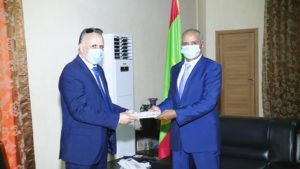 Lire la suite à propos de l’article Le Président de la CNDH remet le rapport annuel de la CNDH au Président de  l&rsquo;Assemblée Nationale