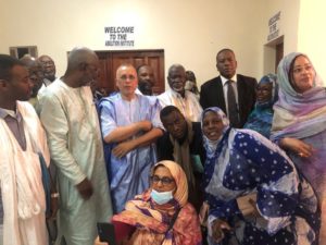 Read more about the article اللجنة الوطنية لحقوق الانسان تلتقي بمنظمة نجدة العبيد في مقرها