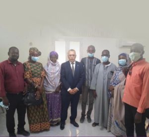 Read more about the article رئيس اللجنة الوطنية لحقوق الإنسان يلتقي الجمعية الموريتانية لحقوق الإنسان