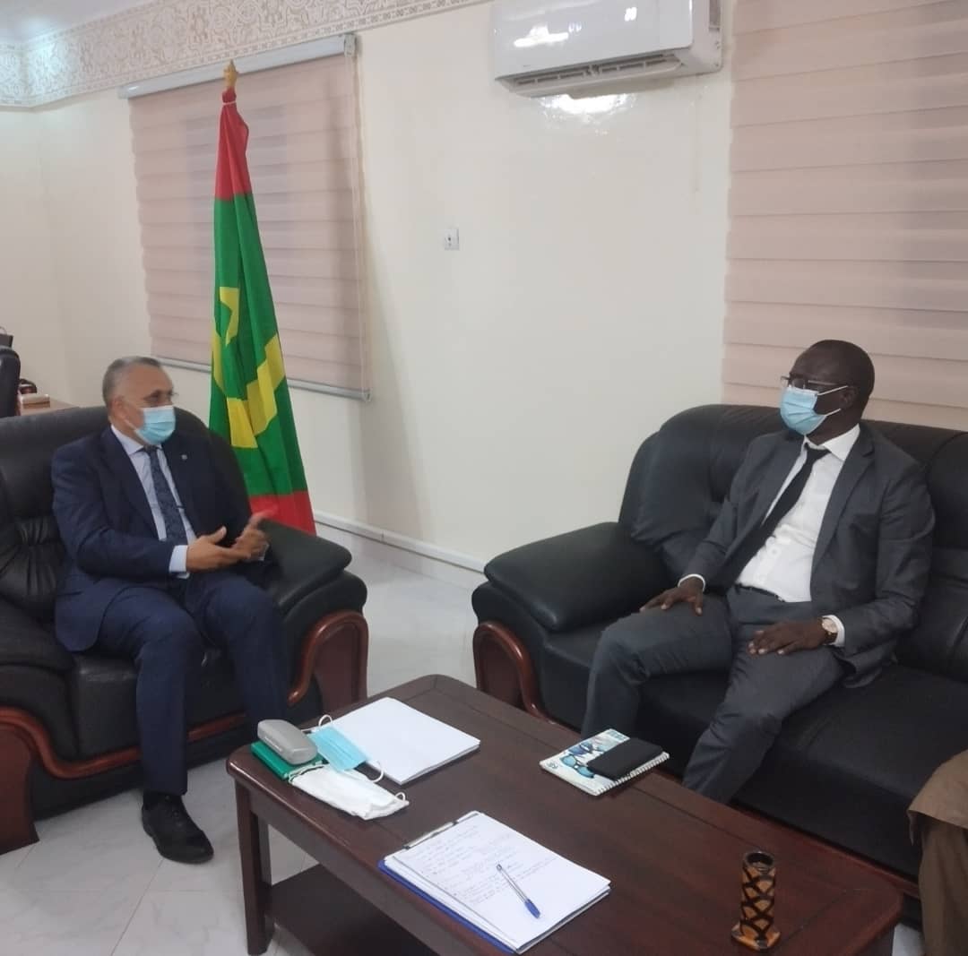 You are currently viewing Le Président de la CNDH reçoit l&rsquo;Ambassadeur du Sénégal