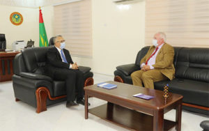 Read more about the article رئيس اللجنة الوطنية لحقوق الإنسان يستقبل سفير أبريطانيا وسفيرة كندا في موريتانيا