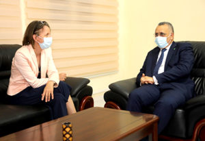 Read more about the article سفيرة ألمانيا في بلادنا تزور مقر اللجنة الوطنية لحقوق الإنسان