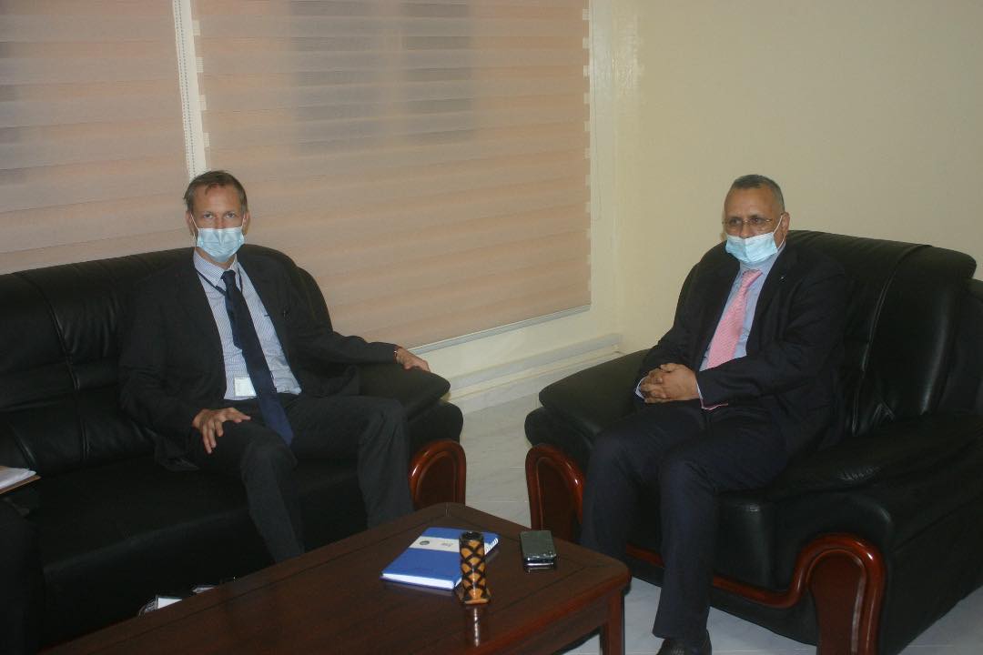 Lire la suite à propos de l’article Le président de la Cndh reçoit Jones Guilym, ambassadeur chef de Délégation de l&rsquo;Union Européenne en Mauritanie.