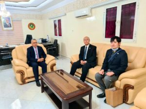 Lire la suite à propos de l’article Maitre Ahmed Salem Bouhoubeyni a reçu aujourd’hui au siège de la commission L’ambassadeur du Japon en Mauritanie