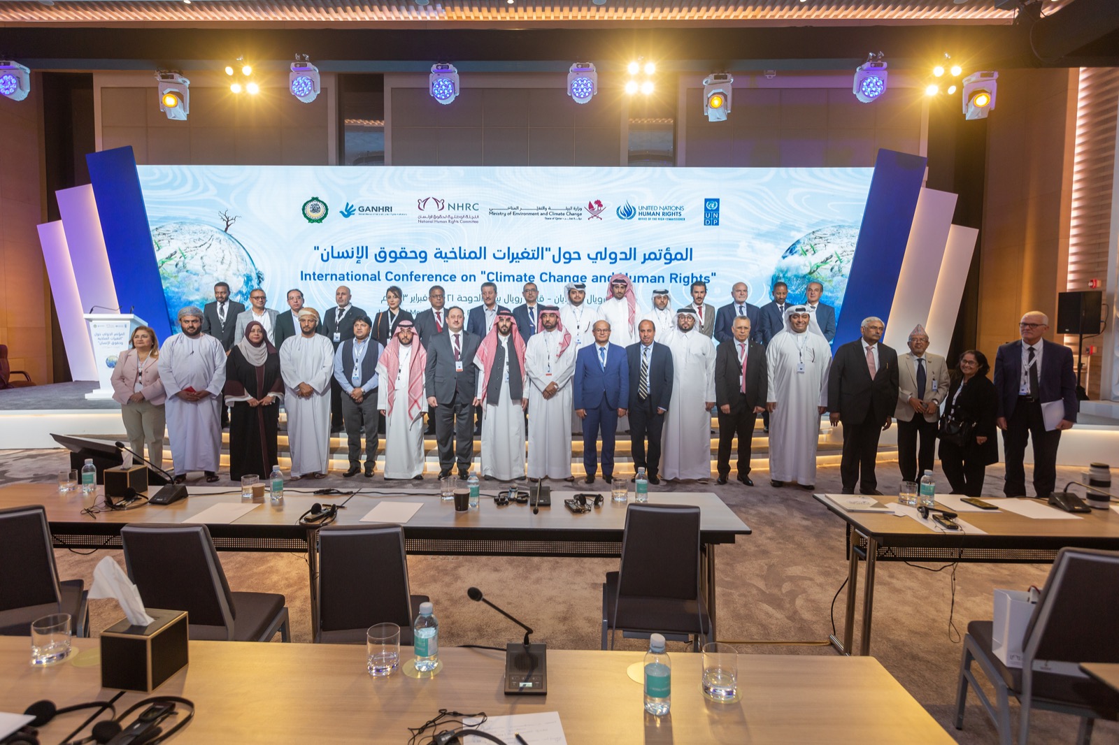 Read more about the article رئيس اللجنة الوطنية لحقوق الإنسان يشارك في أعمال المؤتمر الدولي حول التغيرات المناخية بقطر ويزور شبكة الجزيرة