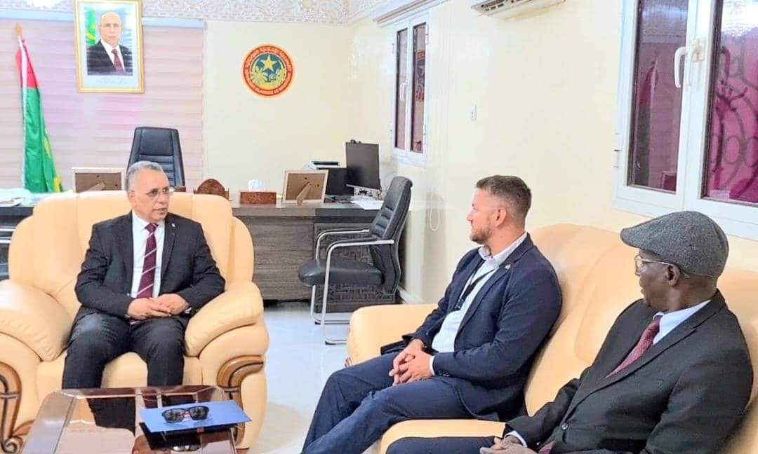 Read more about the article رئيس اللجنة الوطنية لحقوق الإنسان يستقبل المستشار السياسي للسفارة الأمريكية