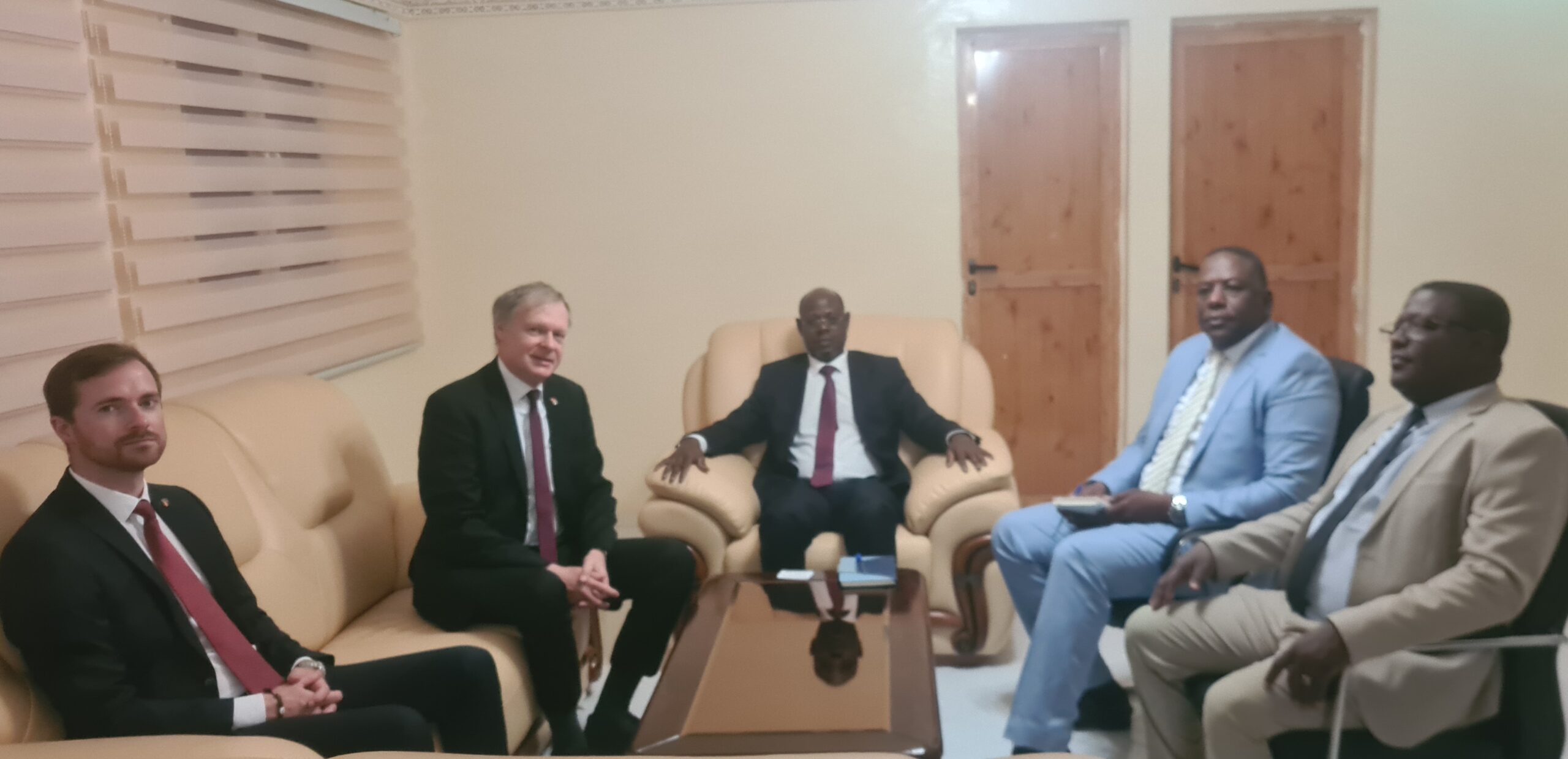 Lire la suite à propos de l’article Le Président de la CNDH reçoit l’Ambassadeur d’Allemagne en Mauritanie