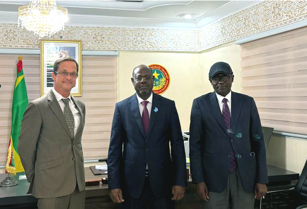 You are currently viewing Le président de la CNDH reçoit le conseiller politique de l&rsquo;ambassade des États-Unis